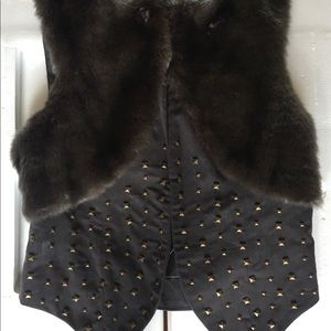 NWOT Vintage Simone D. Vest Faux Fur Collar and Brassy Embellishments,Size M
